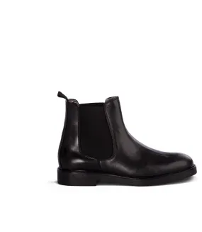 Black leather Chelsea boots