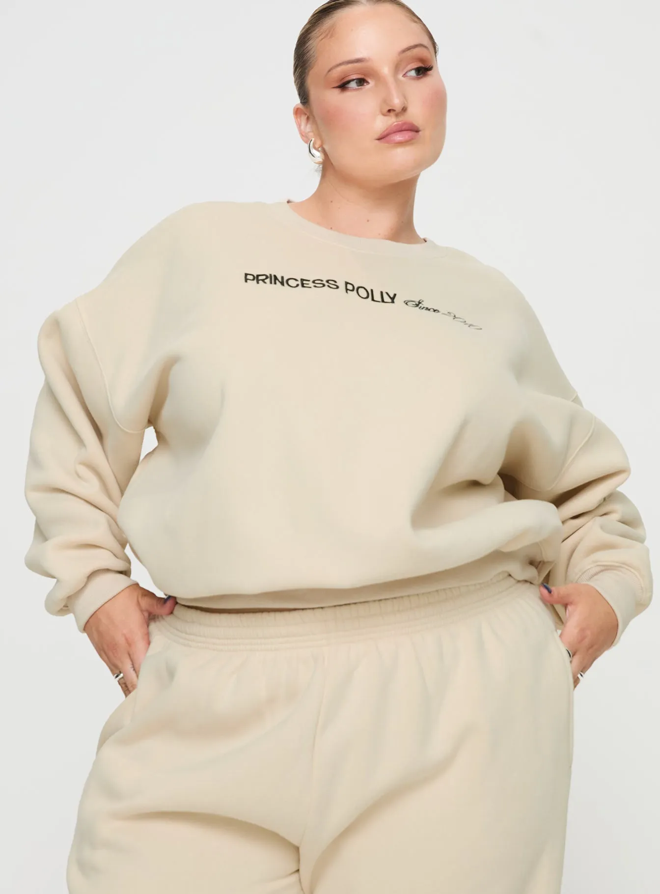 Princess Polly Crew Neck Sweatshirt Block / Cursive Text Stone Curve