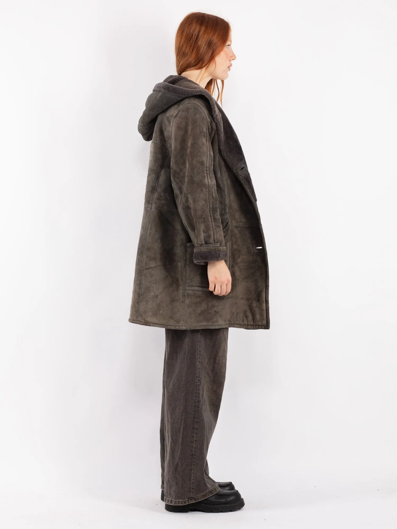 Vintage 80's Women Hooded Sheepskin Coat in Gray